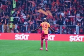 408x231-transfer-haberi-galatasarayda-victor-osimhen-depremi-napoli-ikna-olmak-uzere-1735058863473