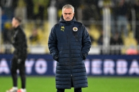 fenerbahcede-kritik-toplanti-mourinho-a4S38hd3.jpg