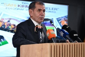 galatasaray-baskani-dursun-ozbekten-yeni-yil-mesaji-yil-2025-hedef-25-tgKDkPcT.jpg