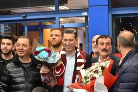 suat-hekimoglu-kazanan-turk-boksu-oldu-8e8p9Kxq.jpg