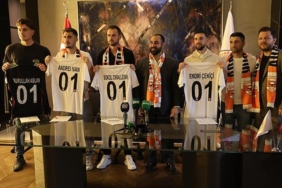 adanaspordan-toplu-imza-toreni-tEspOy22.jpg