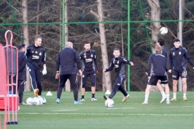 besiktas-bodrum-fk-macina-hazir-efeMDInv.jpg