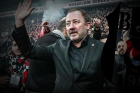 besiktas-sergen-yalcin-icin-geri-sayimda-baskan-bizzat-gorusecek-CJ1TkqAd.jpg