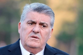 besiktasa-avrupa-sampiyonu-teknik-direktor-baskan-serdal-adali-temas-kurdu-olumlu-bakiyor-JkZFhYgS.jpg