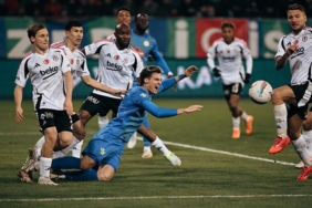 besiktasta-jonas-svensson-bodrum-fk-macinda-yok-2gSi88qh.jpg
