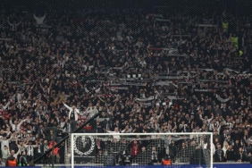 besiktasta-taraftar-geri-dondu-Z1W9fGGO.jpg
