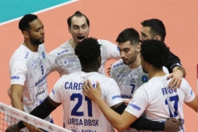 bursa-buyuksehir-bldspor-arkas-sporu-rahat-gecti-3yfzd1q5.jpg