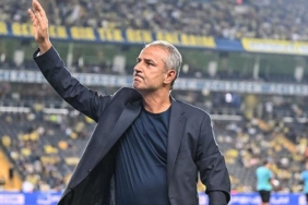 fenerbahce-ismail-kartala-basarilar-diledi-rEeLcMVp.jpg