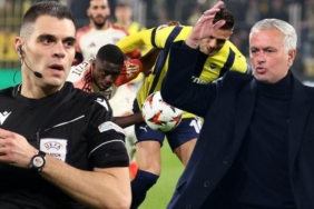 fenerbahce-lyon-macinda-skandal-pozisyon-hakem-kirmizi-kart-vermedi-mourinho-cilgina-dondu-ll4beGH3.jpg