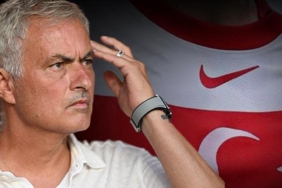 fenerbahce-transferde-sag-gosterip-sol-vurdu-milli-yildiz-icin-surpriz-atak-barcelonali-futbolcu-iRUugzJu.jpg