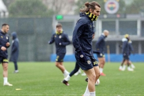 fenerbahcede-adana-demirspor-maci-hazirliklari-suruyor-niTGmc1Z.jpg
