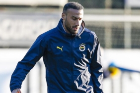 fenerbahcede-cenk-tosun-pes-etmiyor-kdK9N72a.jpg