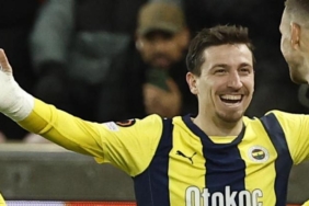 fenerbahcede-mert-hakan-yandastan-mac-sonu-itiraf-kime-gostersek-ameliyat-dedi-H5hIRTiQ.jpg