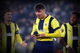 fenerbahcede-yusuf-akcicek-gecit-vermedi-alkis-alan-performans-DF13autW.jpg