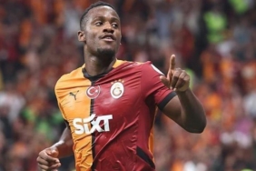 galatasaray-batshuayiyi-kiralik-mi-gonderiyor-yeni-takimi-icin-flas-iddia-Vgbd3Sxs.jpg