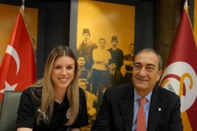 galatasaray-daikin-britt-bongaerts-ile-2-yillik-yeni-sozlesme-imzaladi-bfuv6vtt.jpeg