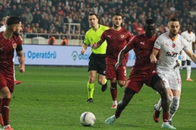 galatasarayda-berkan-kutlu-3-mac-sonra-11de-IMJTRIFL.jpg