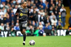 galatasaraydan-kyle-walker-peters-bombasi-yonetimin-eli-guclu-transfer-cok-yakin-xxlTgDDT.jpg