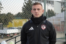 gaziantep-fkda-kacper-kozlowski-galatasaray-macindan-galibiyet-istiyor-veZsbJjL.jpg
