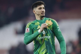 ingilterede-gundem-altay-bayindir-arsenal-maci-sonrasinda-olay-oldu-527DQNTA.jpg