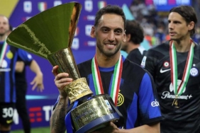 interde-hakan-calhanoglu-soku-saglik-kontrolunden-gececek-PSyis6s5.jpg