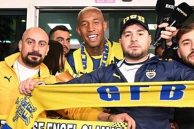 izle-fenerbahcenin-yeni-transferi-anderson-talisca-istanbulda-KeGT8a51.jpg