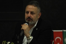 konyaspor-baskani-korkmaz-fbahce-1-puana-sevinir-eWgIyR58.jpg