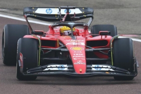 lewis-hamilton-ferrari-ile-piste-cikti-ZGfsanPi.jpg
