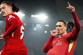 liverpoolun-golcusu-darwin-nuneze-olay-tepki-hileci-pislik-6NCEZ6sr.jpg