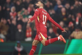 salah-henryyi-gecti-2EY6OiAv.jpg