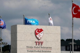 son-dakika-galatasaraydan-tffye-cok-sert-tepki-ve-istifa-cagrisi-t1e2KEGX.jpg