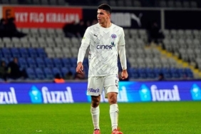 super-ligden-premier-lige-transfer-kasimpasa-yasin-ozcan-transferini-resmen-duyurdu-tEl6i1OU.jpg