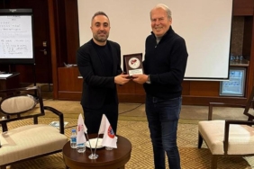 tff-antrenor-egitim-muduru-emre-aydemirden-uefa-pro-lisans-5-modul-kursunun-onemine-vurgu-nrJWMqiI.jpg