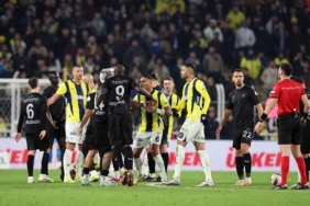 trioda-fenerbahce-hatayspor-macinin-tartismali-pozisyonlari-degerlendirildi-kirmizi-kart-vermeliydi-K93ePRQJ.jpg