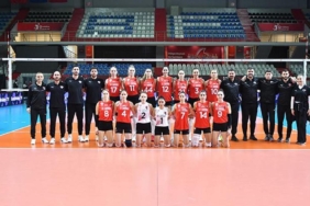 turk-hava-yollari-cev-kupasinda-ceyrek-finalde-DNRjIggk.jpg