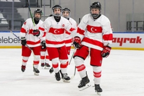 u20-erkek-buz-hokeyi-milli-takimindan-9-gollu-galibiyet-IWcaQYFM.jpg