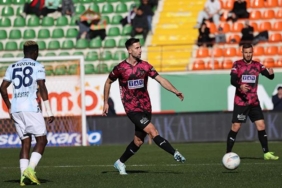 alanyaspor-adana-demirspor-mac-sonucu-3-2-1EIbVhF5.jpg