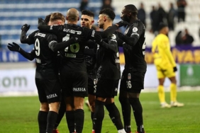 besiktas-8-mactir-kaybetmiyor-KQC3WvJN.jpg