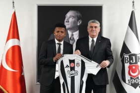 besiktas-yeni-transferi-resmen-acikladi-resmi-sozlesmeyi-imzaladi-Gxfu11UE.jpg