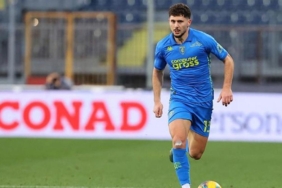 besiktasa-transferde-kotu-haber-kulubu-satmama-karari-aldi-k76MyX4D.jpg