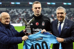 besiktasta-mert-gunoka-100-mac-plaketi-fJQEOTZY.jpg