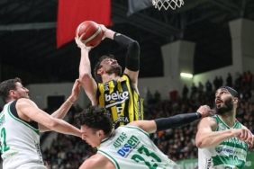 bursaspor-yorsan-fenerbahce-beko-mac-sonucu-97-98-bklHUeuR.jpg