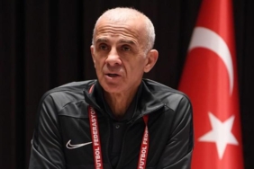 eski-milli-futbolcu-oguz-cetin-hastaneye-kaldirildi-iste-son-durumu-YIjQTMIN.jpg