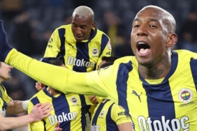 fenerbahce-erzurumspor-macinin-ardindan-buyuk-ovgu-talisca-bankolardan-olur-lyNcSFrV.jpg