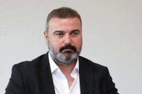 fenerbahce-maci-sonrasi-caykur-rizespor-baskani-ibrahim-turgut-turk-futbolu-adina-kara-gece-6kmHvn8q.jpg