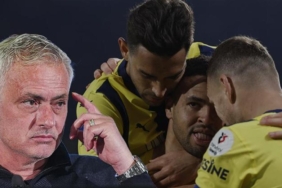 fenerbahce-rizespor-macinin-ardindan-mourinhoya-sert-elestiri-papatya-fallari-hep-bas-agritir-SxWPkM52.jpg