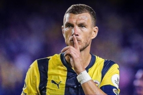 fenerbahcede-edin-dzeko-gelismesi-alinan-karar-belli-oldu-wszHwIsi.jpg