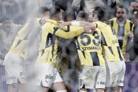 fenerbahcede-geri-donusleri-sevdi-RdUy1iXT.jpg