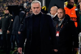 fenerbahcede-jose-mourinhodan-4-degisiklik-mK5wT4Lq.jpg