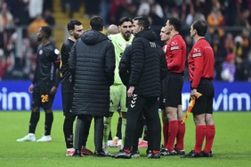 galatasaray-adana-demirspor-macina-damga-vuran-penalti-karari-trio-degerlendirdi-var-sinifta-kaldi-OZTvRXEr.jpg